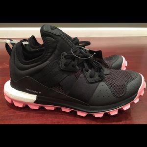 New Adidas response tr W SZ8 black & pink